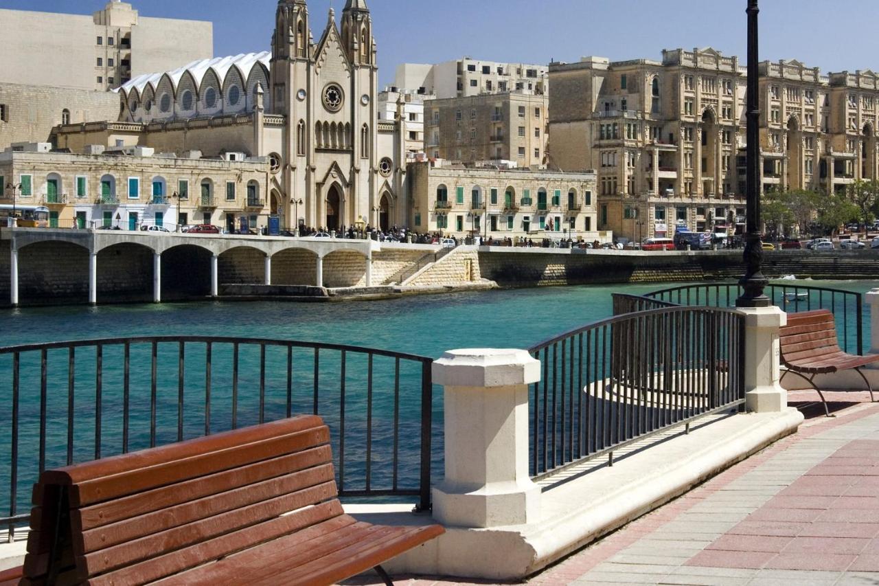 Idyllic Apartment Steps From The Promenade Sliema Exterior foto